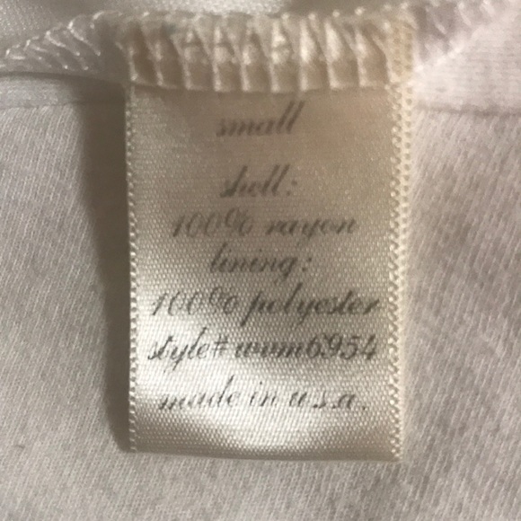 Aina Be Romper - Picture 4 of 5